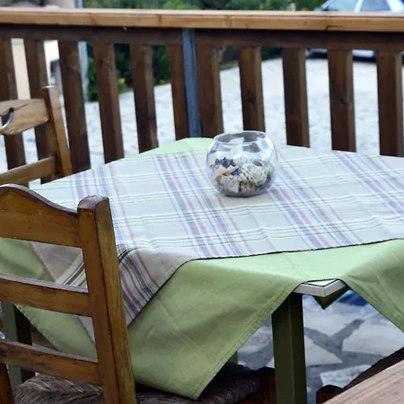 爱奥尼亚阳台公寓 里科索翁