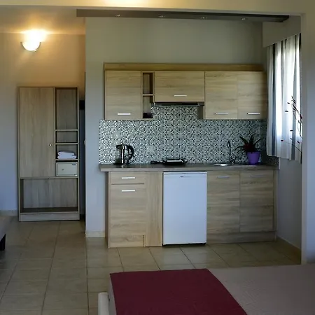 爱奥尼亚阳台公寓 公寓 里科索翁